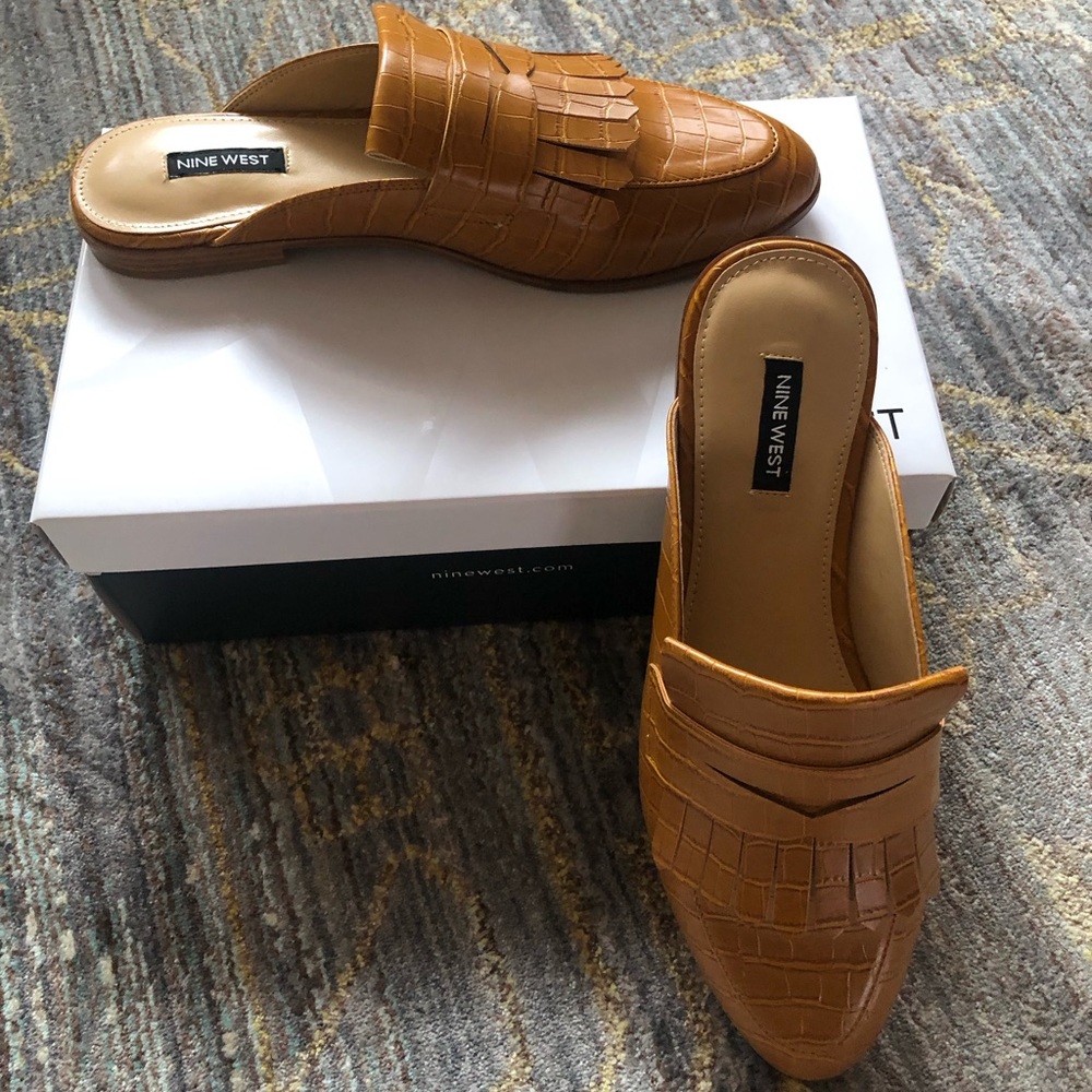 Nine West slides